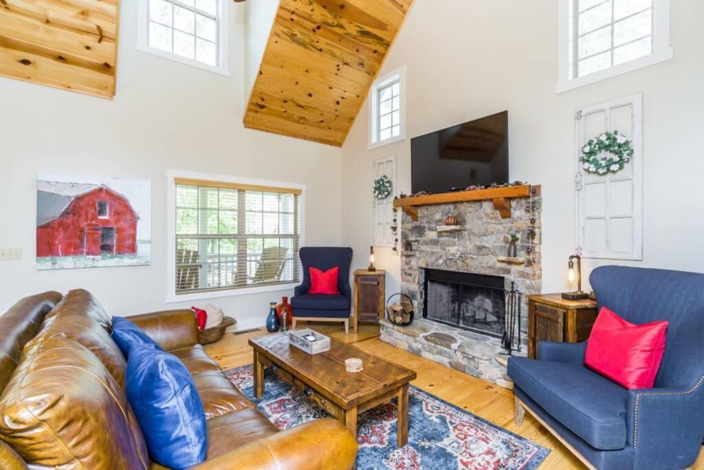 Deerfield Cabin Villa Далонега Екстериор снимка