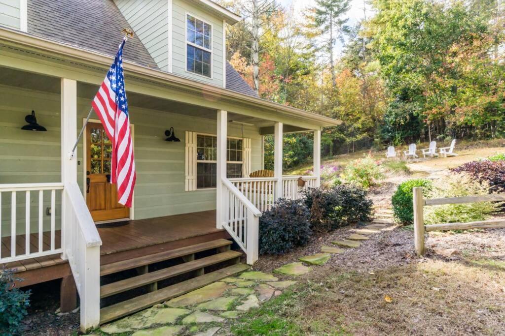Deerfield Cabin Villa Далонега Екстериор снимка