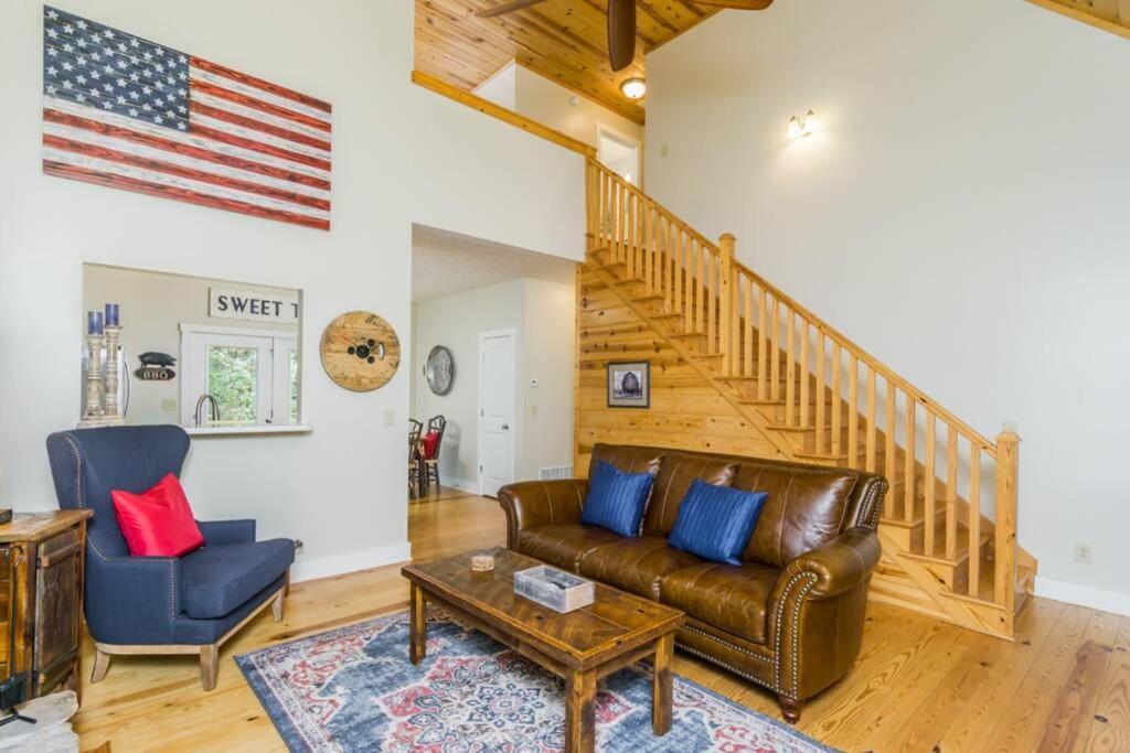 Deerfield Cabin Villa Далонега Екстериор снимка